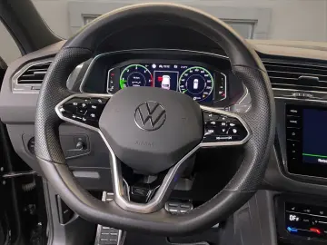 VW Tiguan 2.0 TDI BMT 4Motion R-Line DCC NaviPro LM