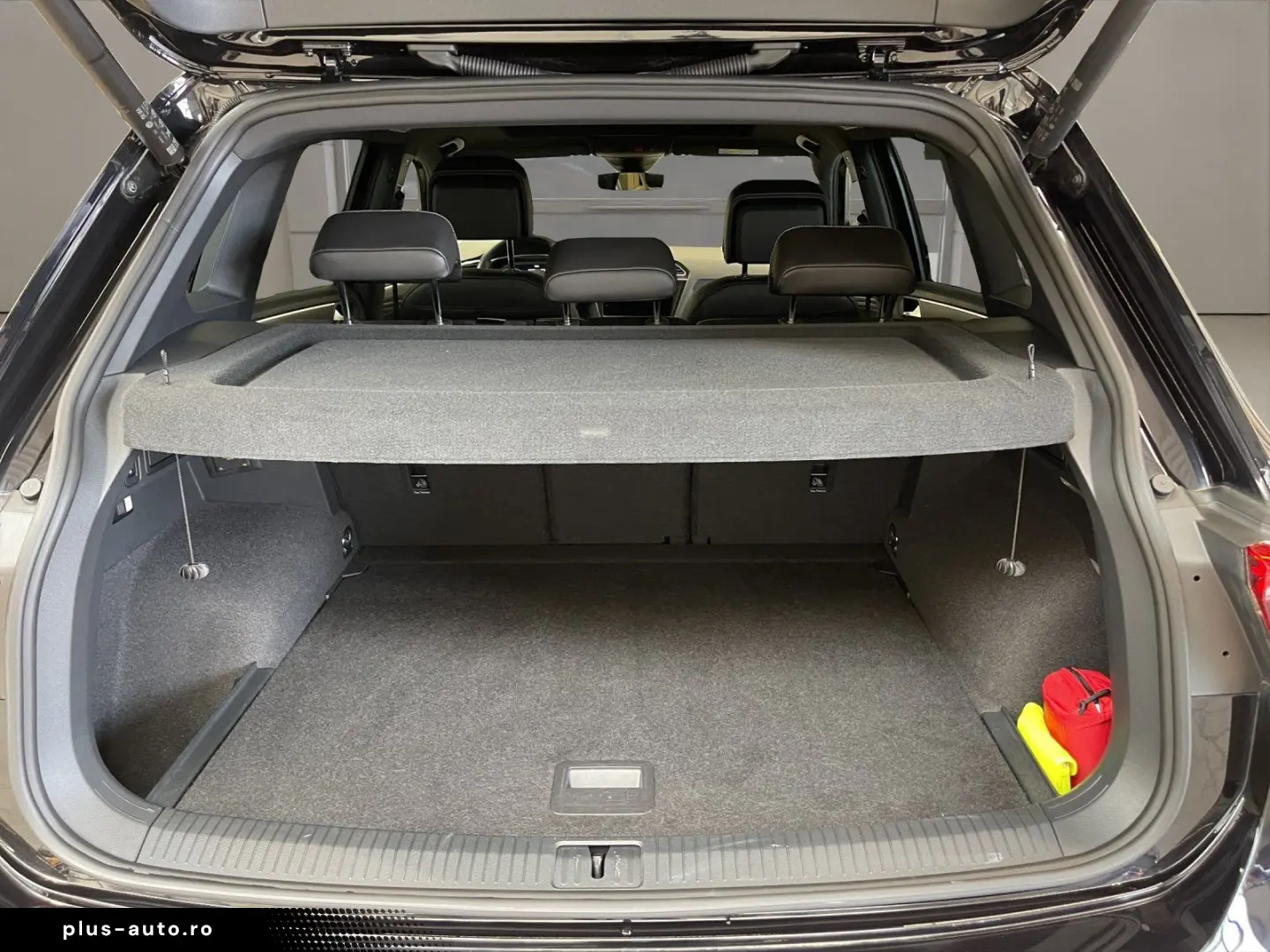 VW Tiguan 2.0 TDI BMT 4Motion R-Line DCC NaviPro LM