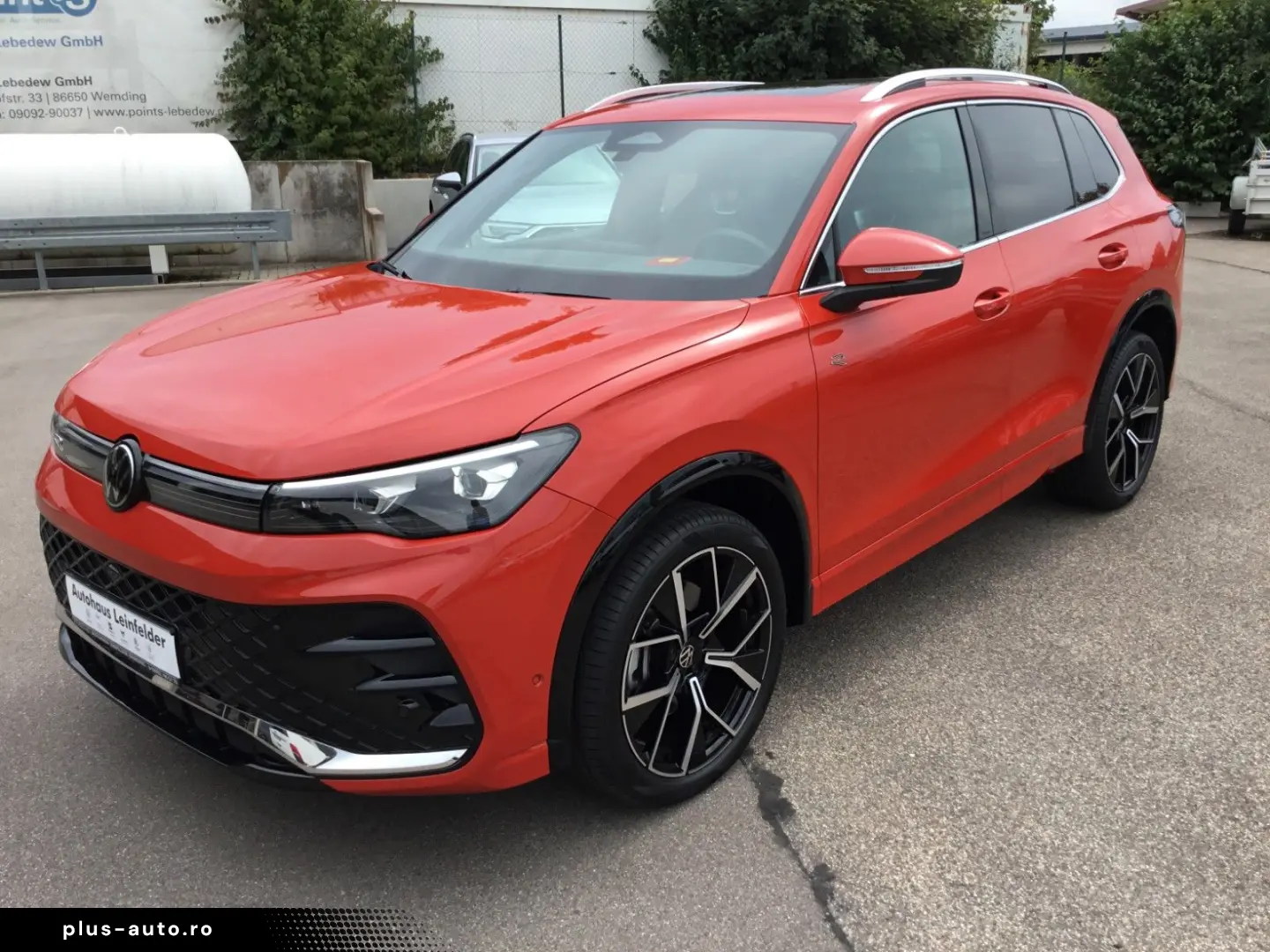 VW Tiguan 2.0 TDI DSG 4M R-Line AHK 20  Pano