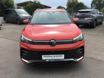 VW Tiguan 2.0 TDI DSG 4M R-Line AHK 20  Pano
