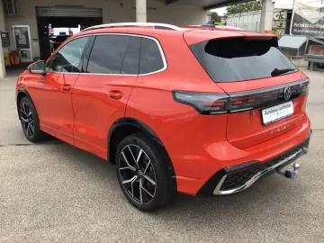 VW Tiguan 2.0 TDI DSG 4M R-Line AHK 20  Pano