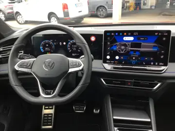 VW Tiguan 2.0 TDI DSG 4M R-Line AHK 20  Pano
