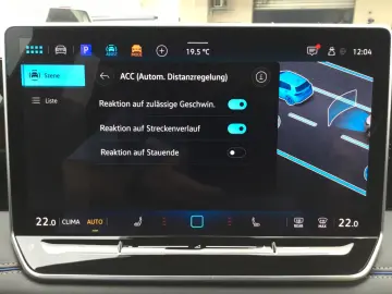 VW Tiguan 2.0 TDI DSG 4M R-Line AHK 20  Pano
