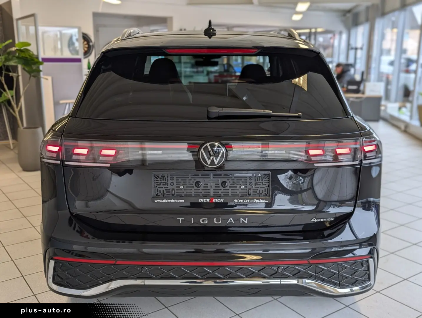 VW Tiguan 2.0TDI R-Line 4M Pano H K AHK Matrix 20