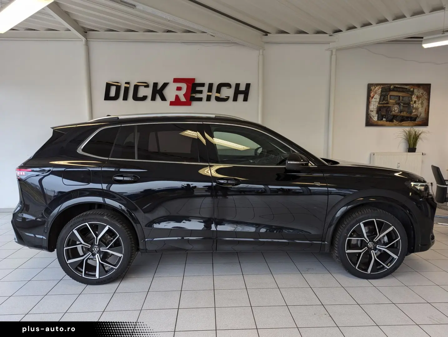 VW Tiguan 2.0TDI R-Line 4M Pano H K AHK Matrix 20