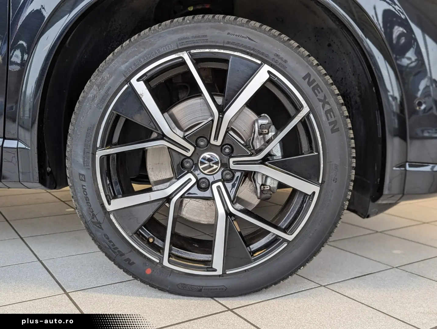 VW Tiguan 2.0TDI R-Line 4M Pano H K AHK Matrix 20