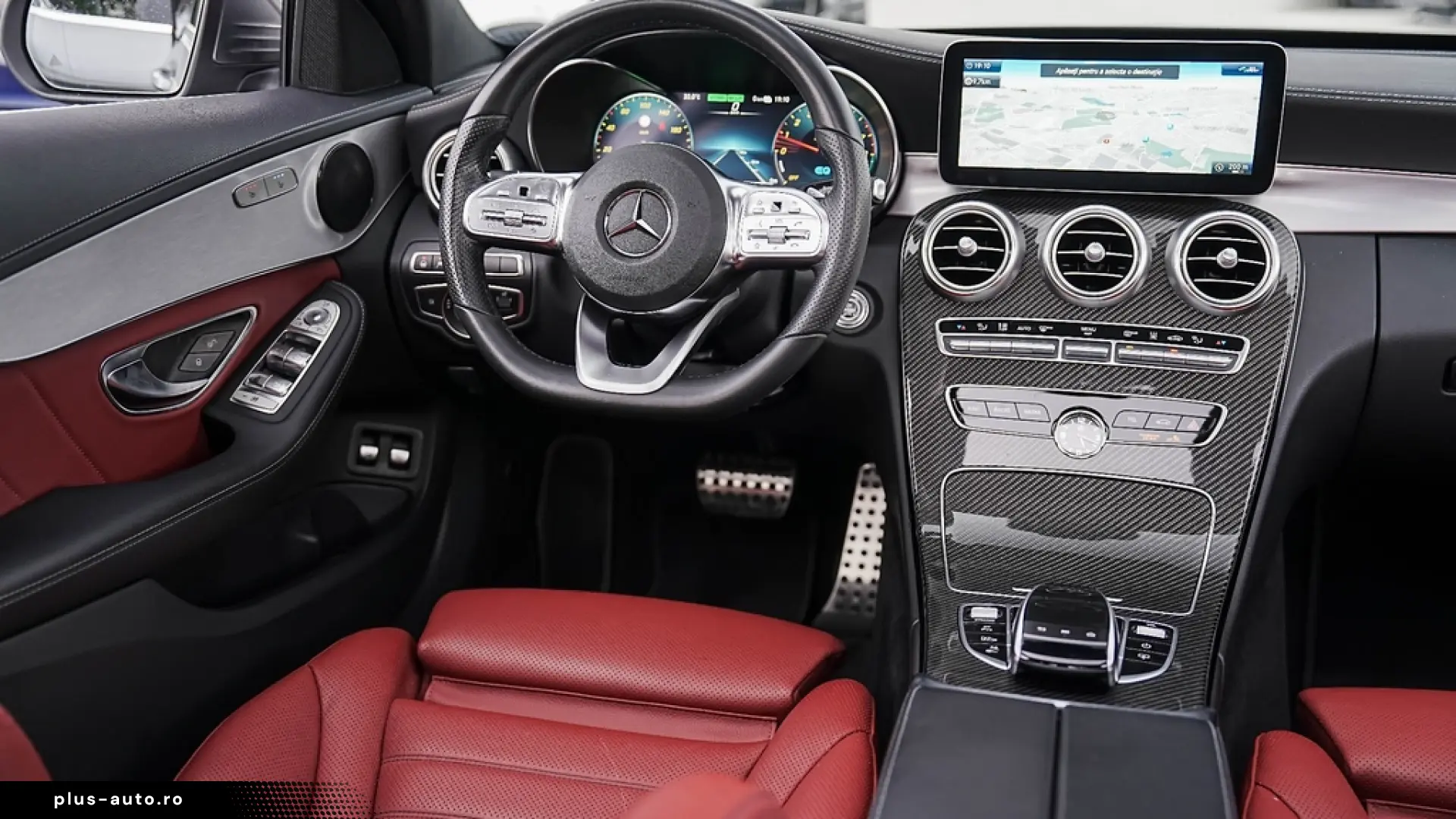 Mercedes-Benz C 300 e 4MATIC 9G-TRONIC AMG Line