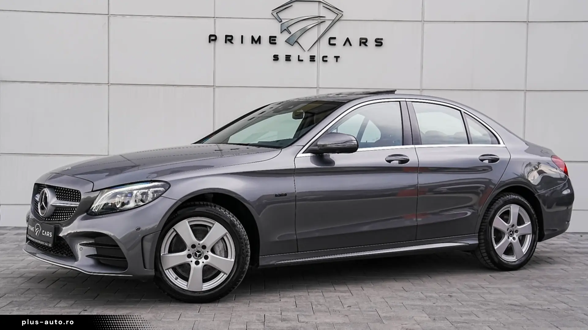 Mercedes-Benz C 300 e 4MATIC 9G-TRONIC AMG Line