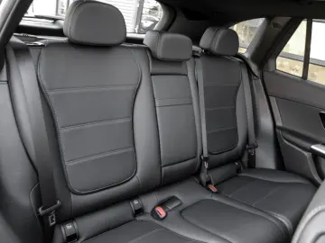 MERCEDES-BENZ GLC 300 e 4M Avantgarde Wide Digital P…