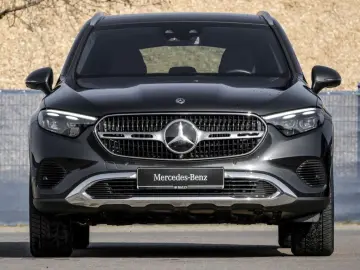 MERCEDES-BENZ GLC 300 e 4M Avantgarde Wide Digital P…