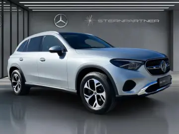 MERCEDES-BENZ GLC 300 de 4M Sitzklima Pano DISTRONIC…
