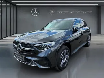 MERCEDES-BENZ GLC 300 e 4M AMG LED MBUX AMBIENTE CARPLAY AHK
