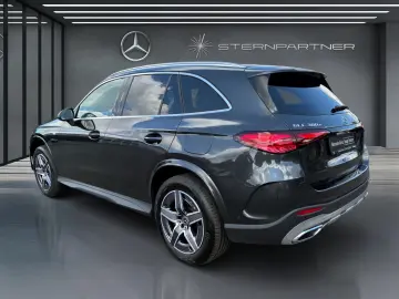 MERCEDES-BENZ GLC 300 e 4M AMG LED MBUX AMBIENTE CARPLAY AHK