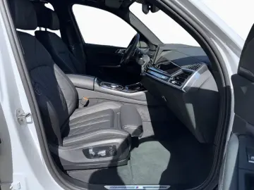 BMW X5 xD 50e M SPORT DAPr 360  Pano H K 2ACHS AHK