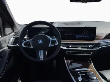 BMW X5 xD 50e M SPORT DAPr 360  Pano H K 2ACHS AHK