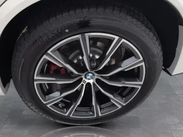 BMW X5 xDrive50e M Sport AHK Harman K Kamera LED