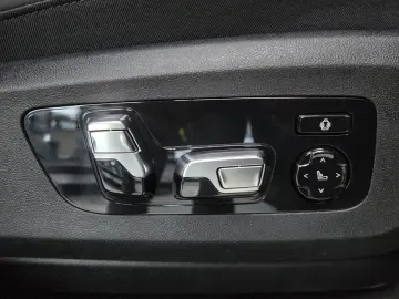 BMW X6 xDr30d M Sport Pro ACC 360 Pano H&K 22Zoll