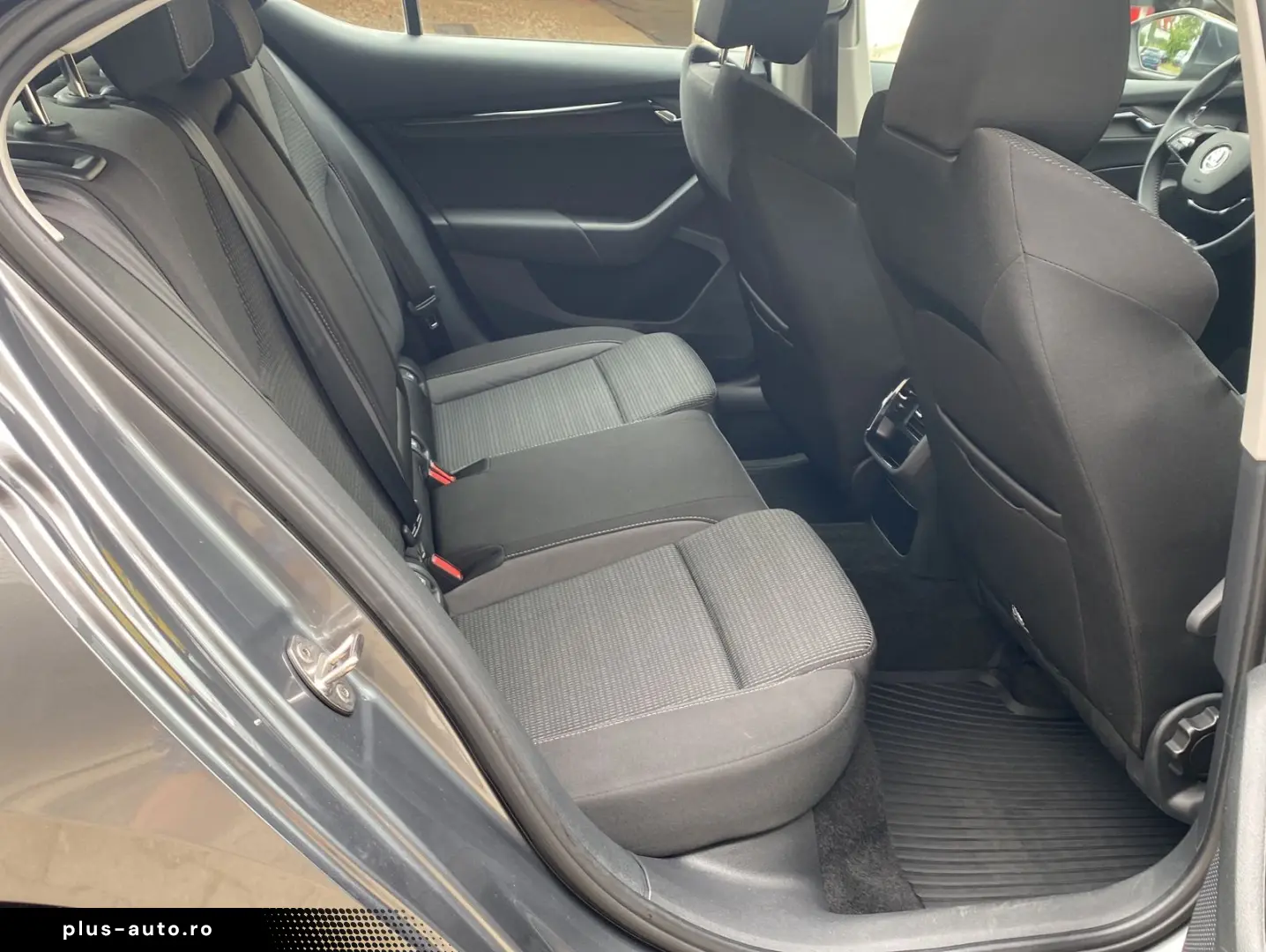 SKODA Octavia 1.0 TSI DSG Ambition Einparkhilfe LED