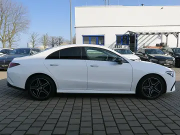 MERCEDES-BENZ CLA 200 AMG Line (EURO 6e) Night Fahra…