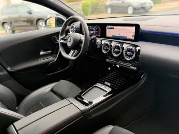 MERCEDES-BENZ CLA 200 Coupé AMG NIGHT MEMORY FAHR-ASS MBEAM