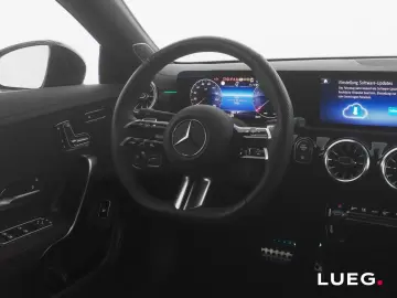 MERCEDES-BENZ CLA 200 AMG NavPrem MBeam Night Burm K…