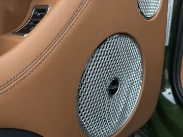 BENTLEY Bentayga V8