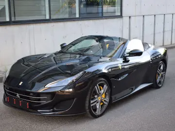 FERRARI Portofino 3.9 T V8 DCT  Carbon LED Lenkrad PPF