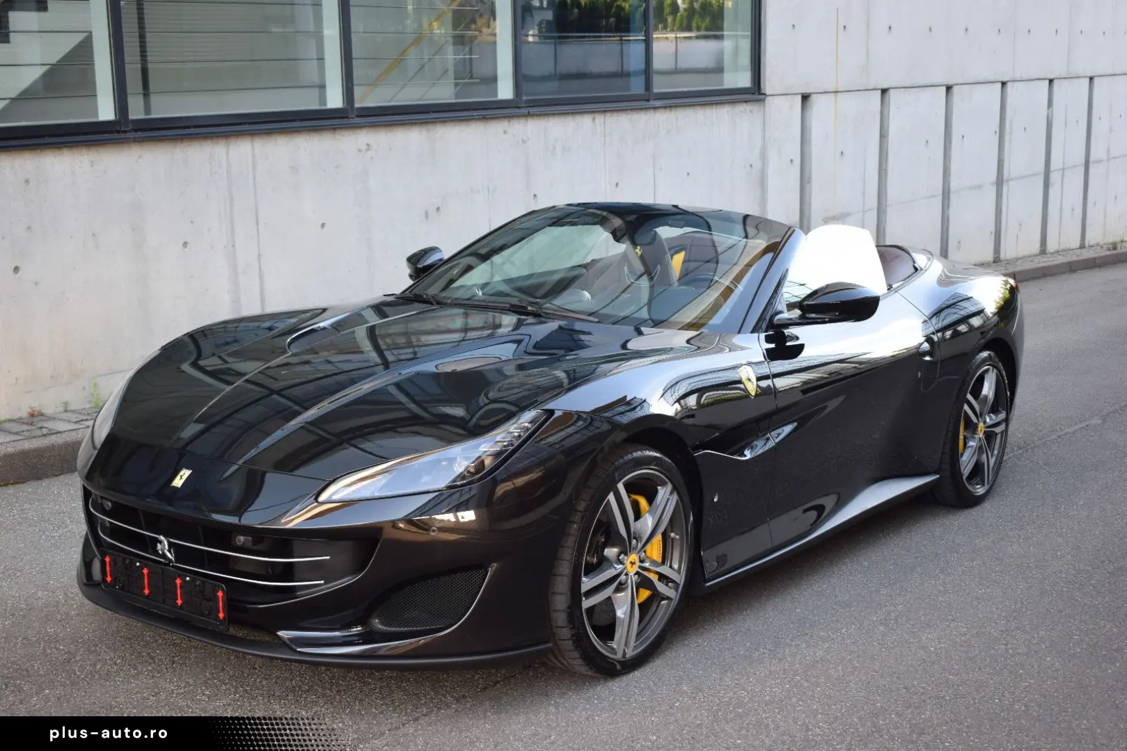 FERRARI Portofino 3.9 T V8 DCT  Carbon LED Lenkrad PPF