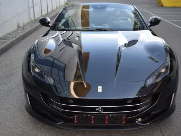 FERRARI Portofino 3.9 T V8 DCT  Carbon LED Lenkrad PPF