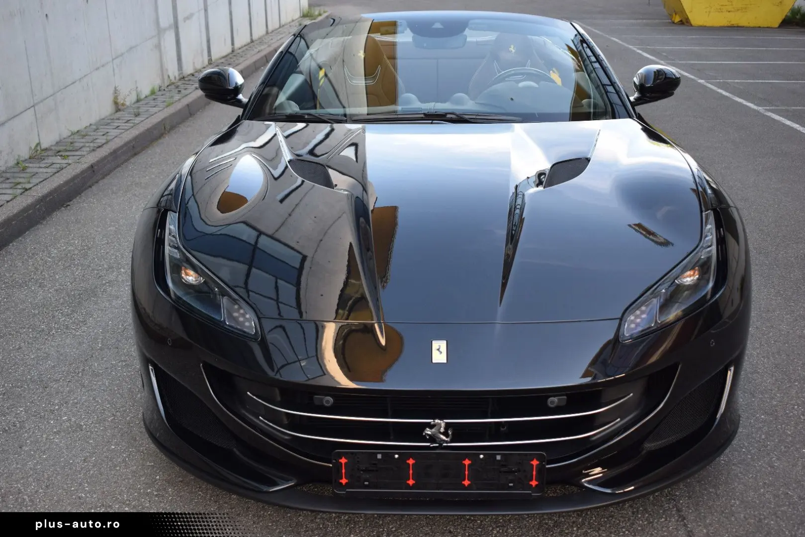FERRARI Portofino 3.9 T V8 DCT  Carbon LED Lenkrad PPF