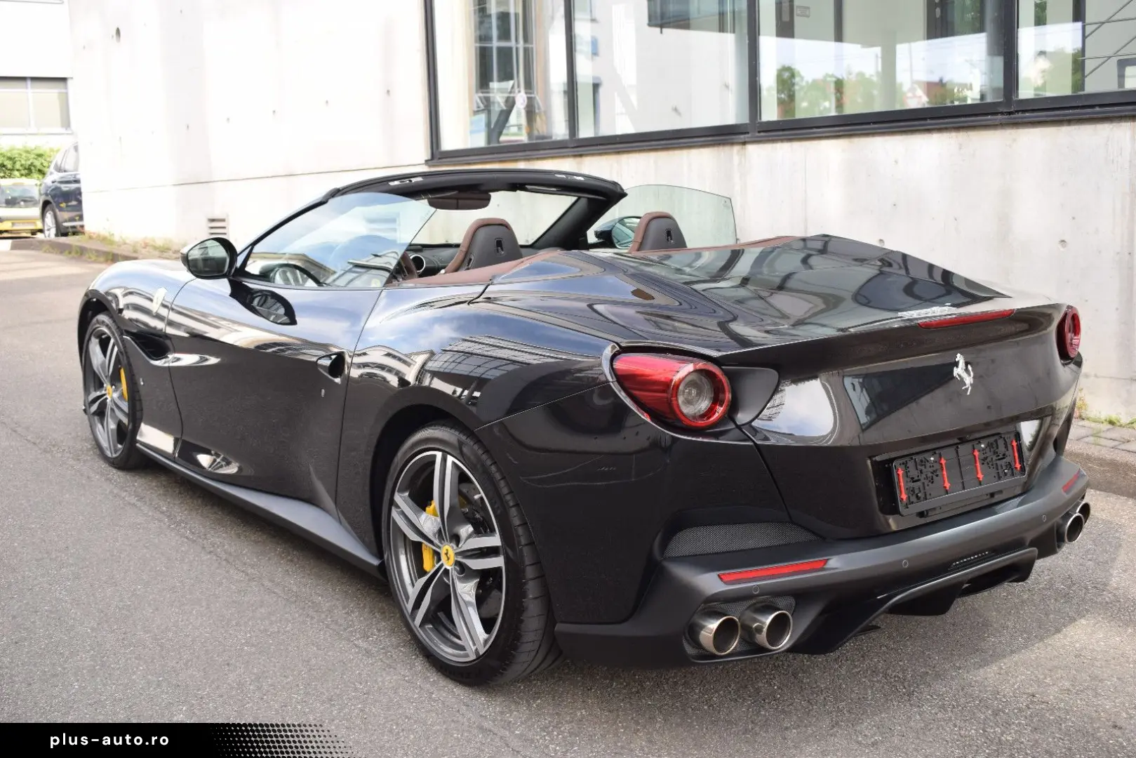 FERRARI Portofino 3.9 T V8 DCT  Carbon LED Lenkrad PPF