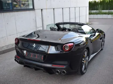 FERRARI Portofino 3.9 T V8 DCT  Carbon LED Lenkrad PPF