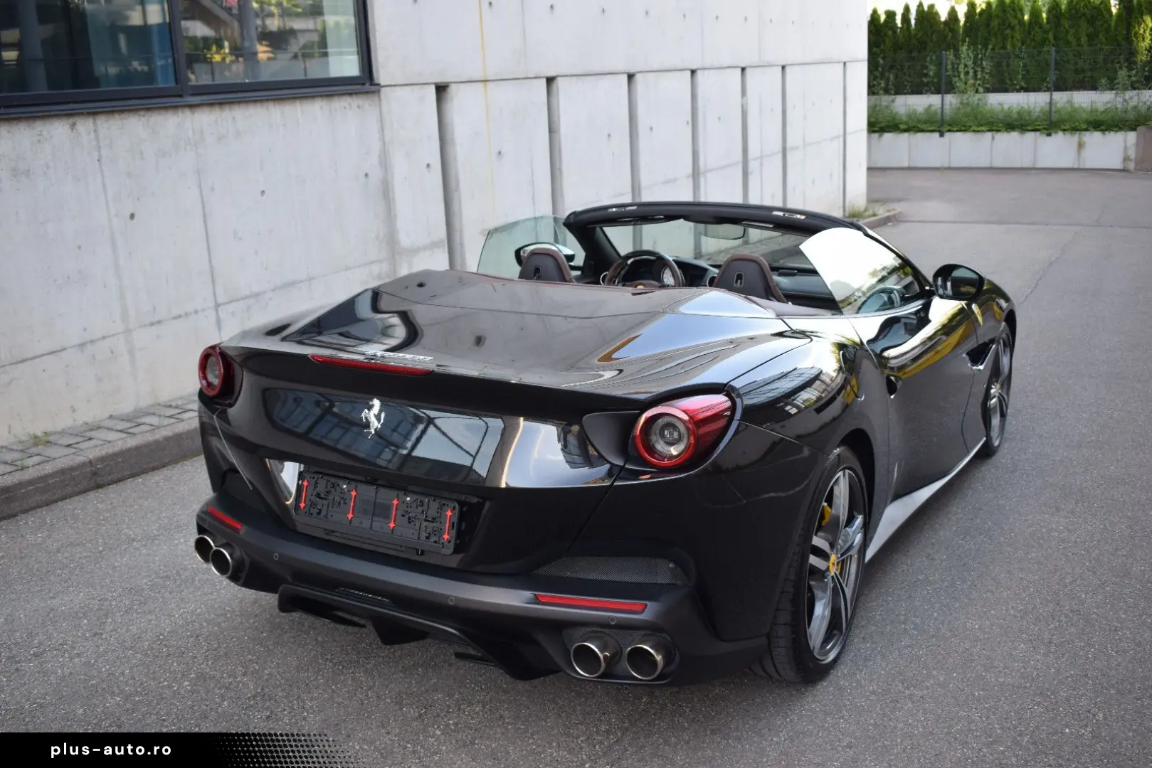 FERRARI Portofino 3.9 T V8 DCT  Carbon LED Lenkrad PPF