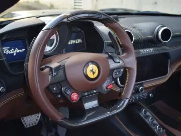 FERRARI Portofino 3.9 T V8 DCT  Carbon LED Lenkrad PPF
