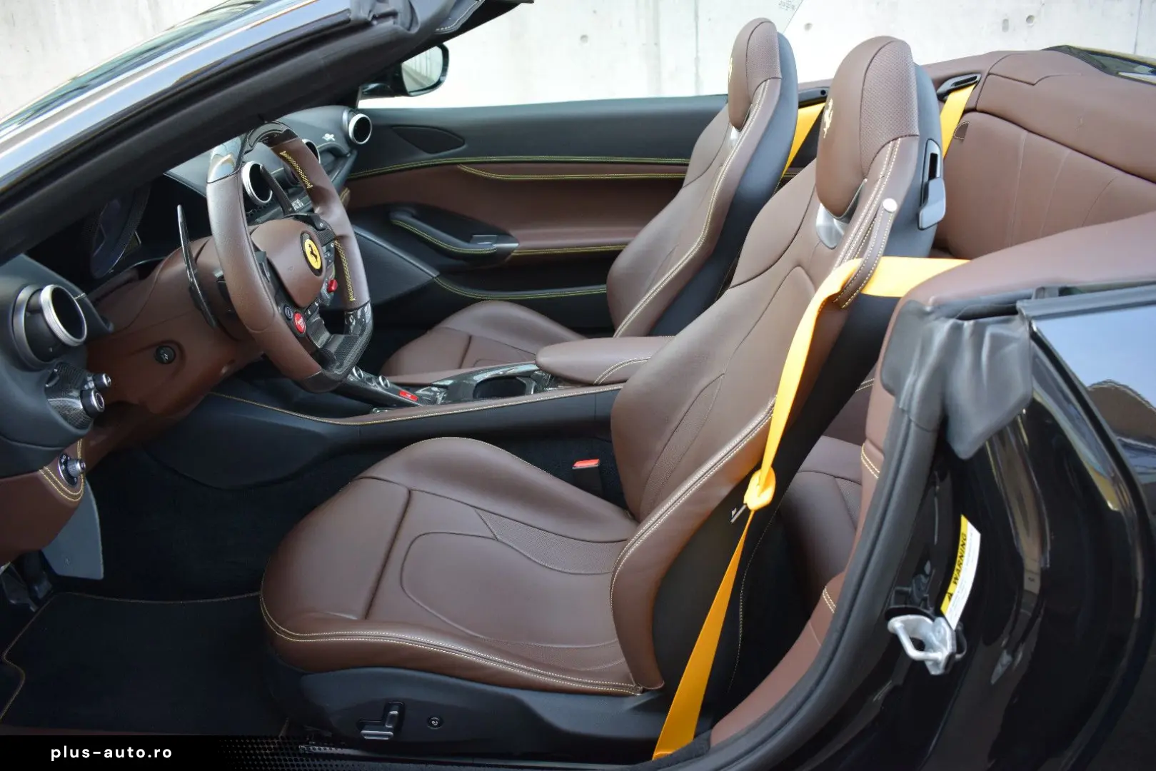 FERRARI Portofino 3.9 T V8 DCT  Carbon LED Lenkrad PPF