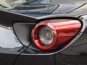 FERRARI Portofino 3.9 T V8 DCT  Carbon LED Lenkrad PPF