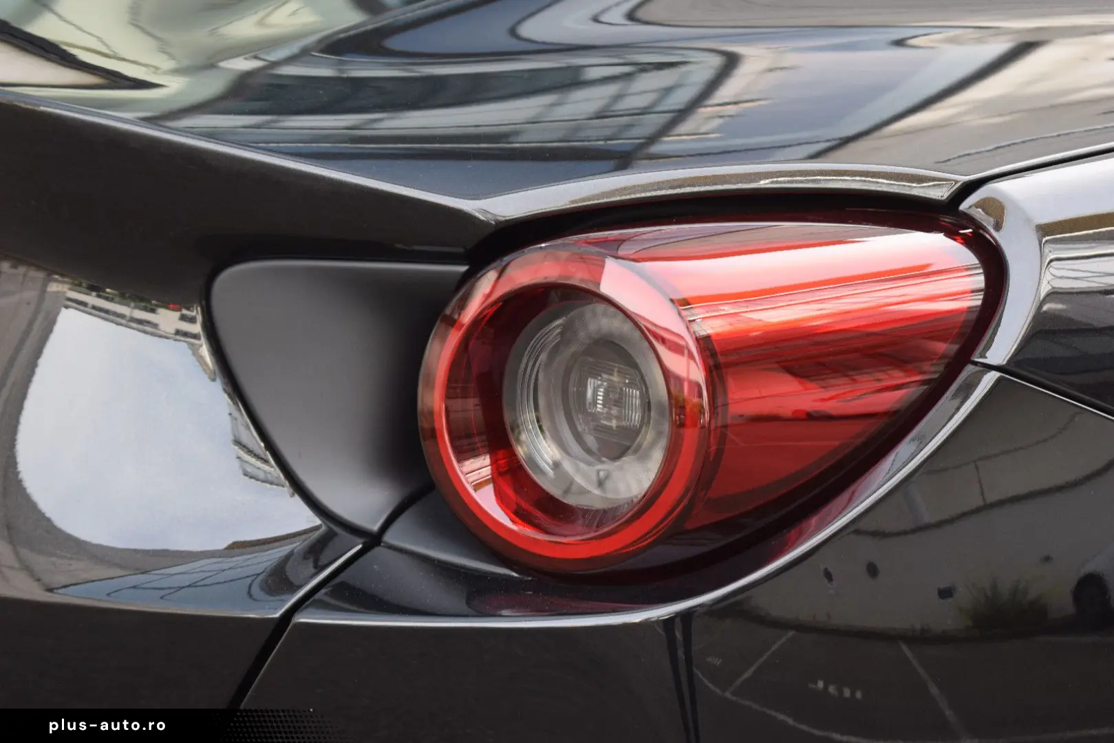 FERRARI Portofino 3.9 T V8 DCT  Carbon LED Lenkrad PPF