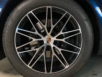 PORSCHE Cayenne Coupe   Sitzbelüftung   Luftfederung