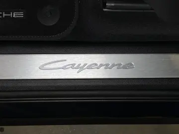 PORSCHE Cayenne Coupe   Sitzbelüftung   Luftfederung