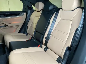 PORSCHE Cayenne Coupe   Sitzbelüftung   Luftfederung