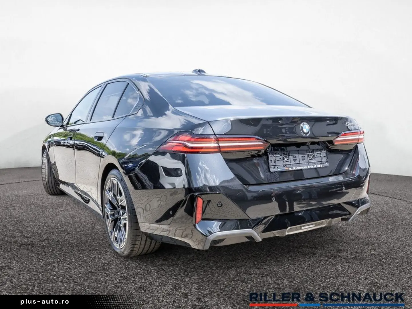 BMW 520d M-Sport AHK ACC HUD PANO 360  SITZBELÜFTUNG