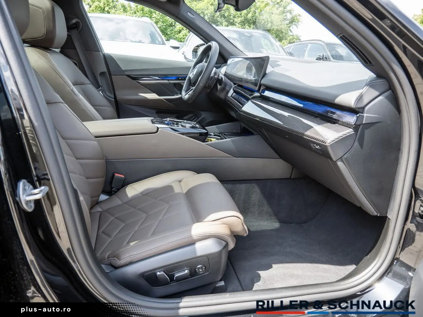 BMW 520d M-Sport AHK ACC HUD PANO 360  SITZBELÜFTUNG