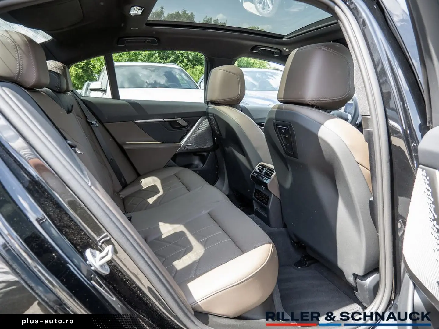 BMW 520d M-Sport AHK ACC HUD PANO 360  SITZBELÜFTUNG