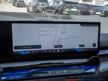 BMW 520d M-Sport AHK ACC HUD PANO 360  SITZBELÜFTUNG