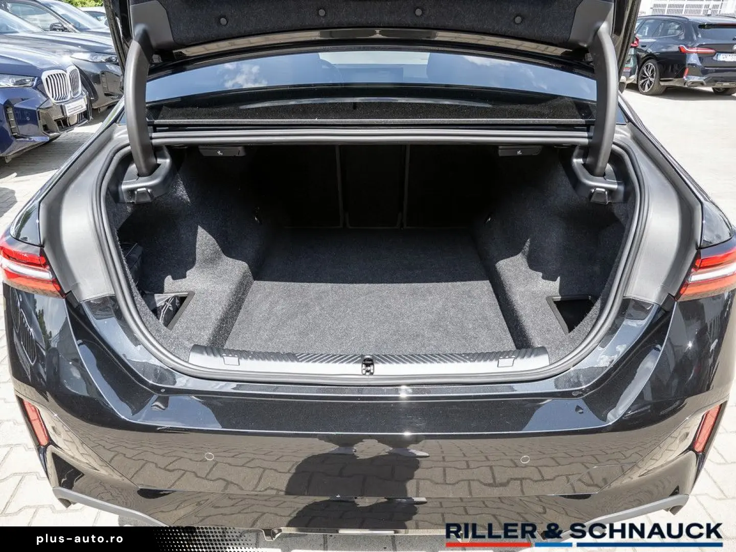 BMW 520d M-Sport AHK ACC HUD PANO 360  SITZBELÜFTUNG