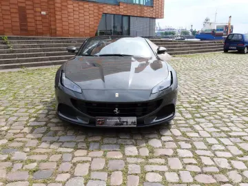 FERRARI Portofino M