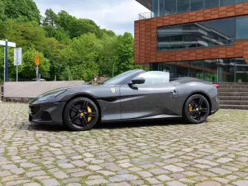 FERRARI Portofino M