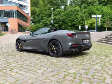 FERRARI Portofino M
