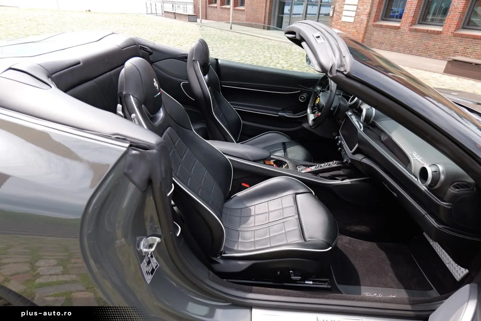 FERRARI Portofino M