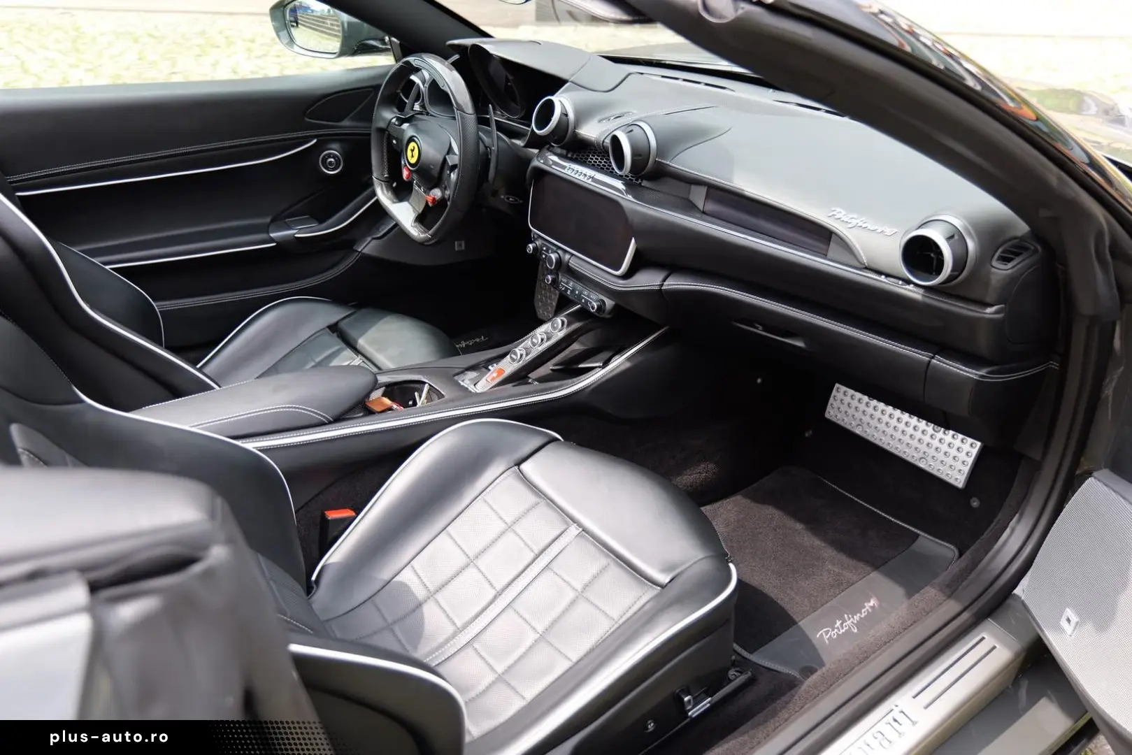 FERRARI Portofino M